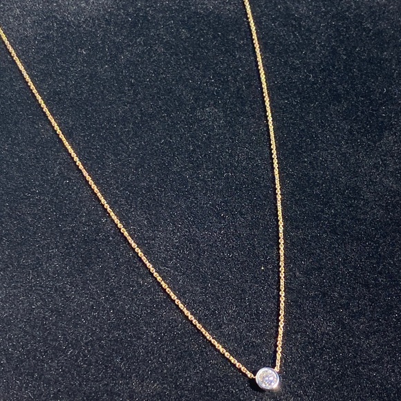 14KT solitaire diamond 💎 necklace - Picture 6 of 17